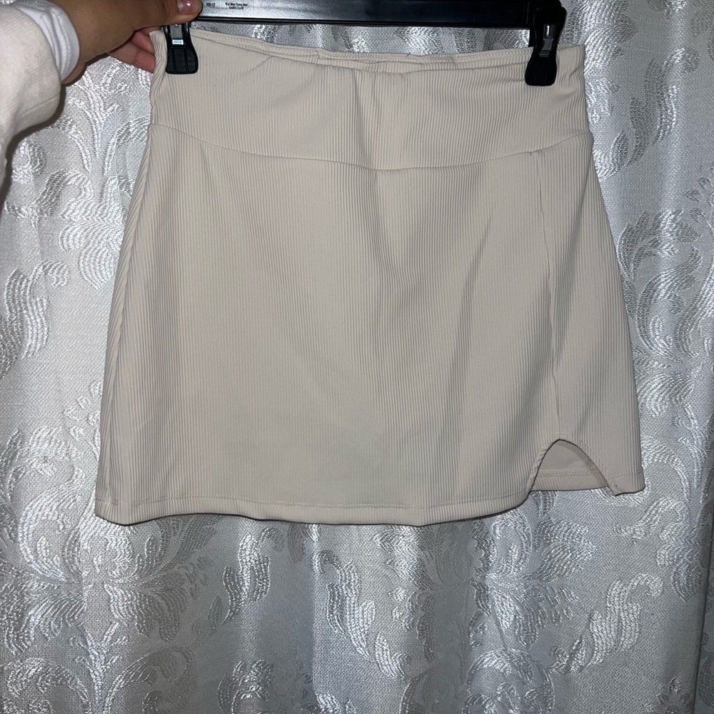 Forever 21 Beige Ribbed Mini Skirt